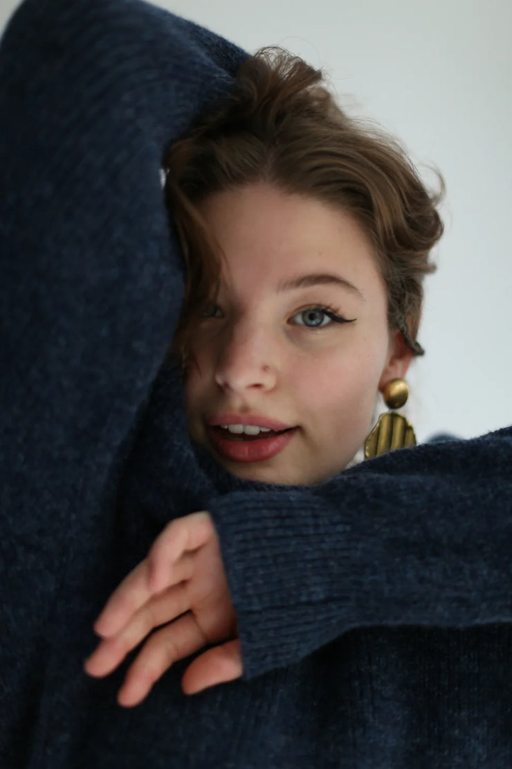 BELACARO- Crewneck Sweater